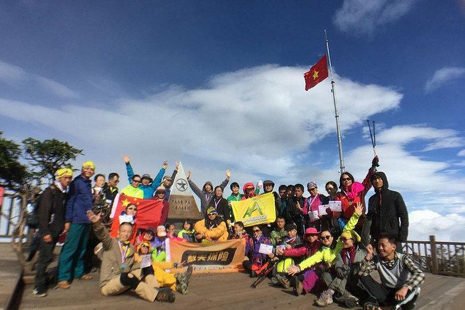 1 day Fansipan Trekking - The 2800m Picnic Lunch Stop: Fuel for the Final Push