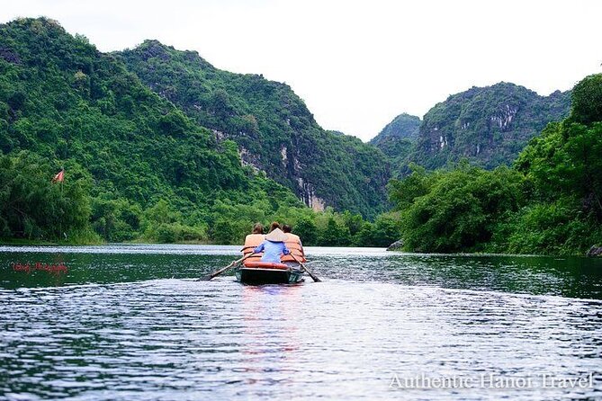 1 Day Luxury Ninh Binh Tour with Many Options From Hanoi - Trang An UNESCO caves by boat: karst scenery with a story