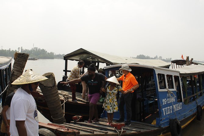 1-Day Mekong Delta Cai Rang Floating Market-Ancient House-Pancake - Cai Rang Floating Market: motorboat action, then canals up close