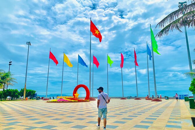 1-Day Tour in Vung Tau Beach - Leaving Ho Chi Minh City: pickup, AC comfort, and time on the road