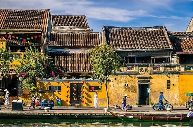 11-Day Itinerary through Vietnam: From North to South | Top 1 - Sunrise Tai Chi on Lan Ha Bay and the reality of an early morning