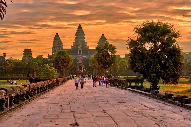 15 days Indochina Tour from Vietnam - The Vietnam-to-Cambodia pivot: Ho Chi Minh City + Cu Chi Tunnels
