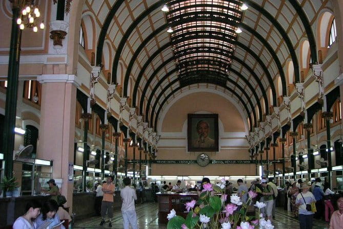 2.5 Hour City Ride of Saigon By Open Army Jeep - Emperor Jade Pagoda: the 30-minute pause in a busy day