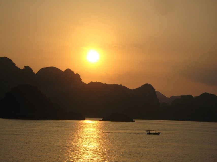 2-Day: Hanoi - Ninh Binh - Halong Bay Luxury Cruise - What to Bring (So You Don’t Waste Time Later)