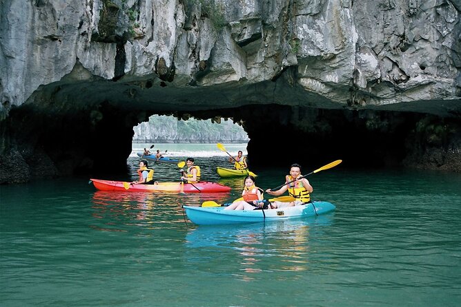 2-Day In Halong Bay Cruise With Transfer From Hanoi - Cabins and Bathrooms: The Overnight Comfort Factor