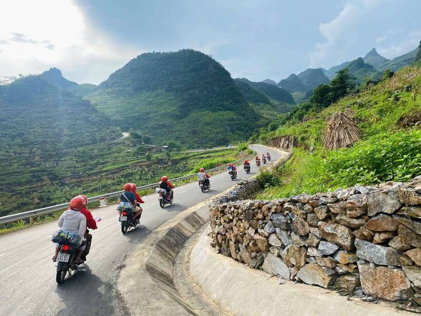 2-day Motorbike Ha Giang Loop Luxury Tour With Easy Rider - Day 1: Bac Son Pass, Quan Ba Heaven Gate, and a Dong Van night