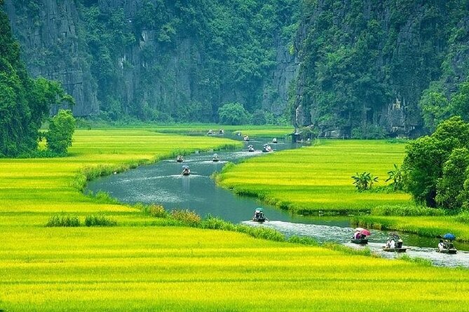 2 Day Ninh Binh Adventure Tour - Day 2 begins at Bai Dinh: huge scale with a thoughtful transport trick