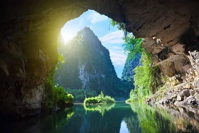 2 Day Ninh Binh Adventure Tour - Trang An UNESCO grottoes: the long boat ride that changes the whole tone