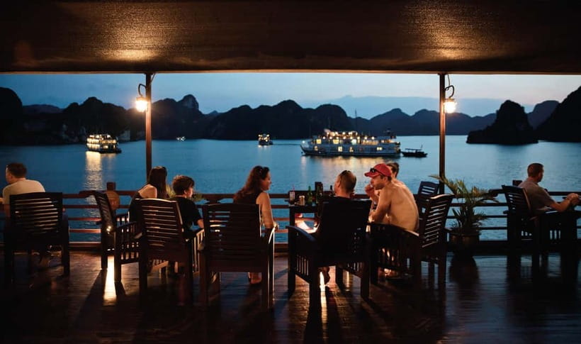 2-Day On 5 Star Cruise Halong Bay with Meals and Kayaking - The private luxury cabin (and why the bathroom matters at sea)