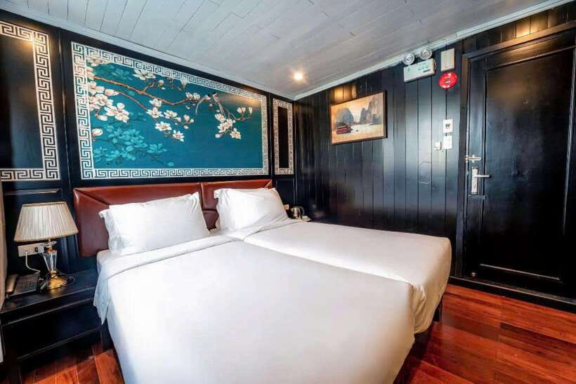 2-Day Peaceful in Bai Tu Long Bay with Luxury Cruise - Day 1: Sunworld Harbor, Cap La kayaking, and a cooking class rhythm