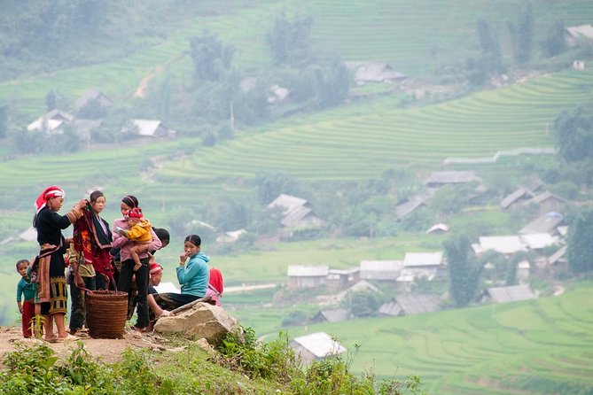 2-day Sapa Trekking & Fansipan Cable Car & Bus from Hanoi - The afternoon return: Sapa town free time and the bus back to Hanoi