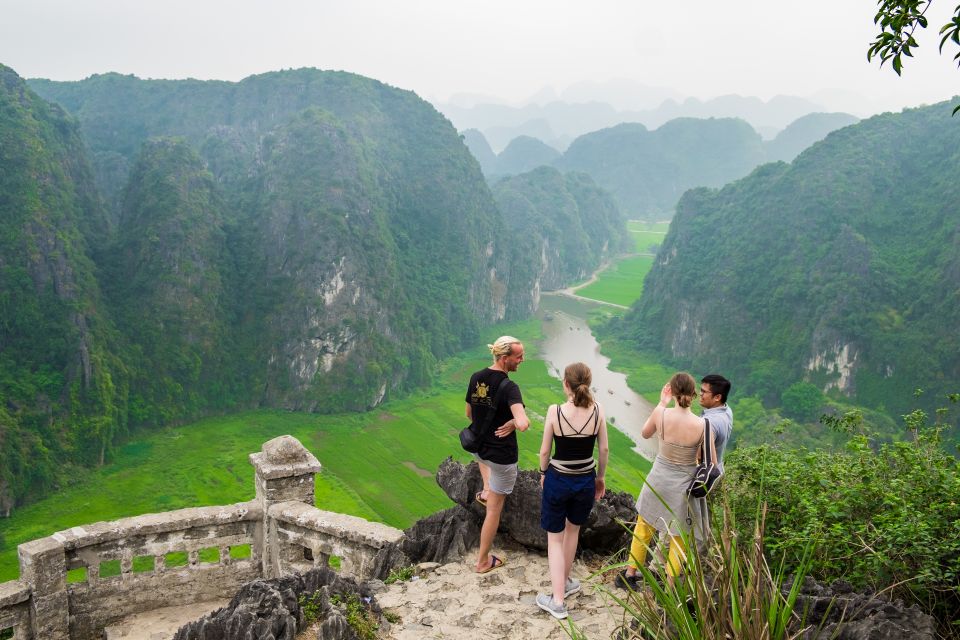 2 day Trang An - Mua cave - Cycling with Bungalow stay - Day Two Cycling to the Morning Market: The Daily-Life Part You’ll Remember