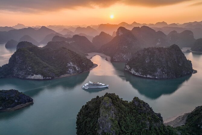 2 Days 1 Night Discovery Halong Lan Ha Bay Group for 2 adults - Elite of the Seas: a 2-day Lan Ha Bay cruise with real rhythm