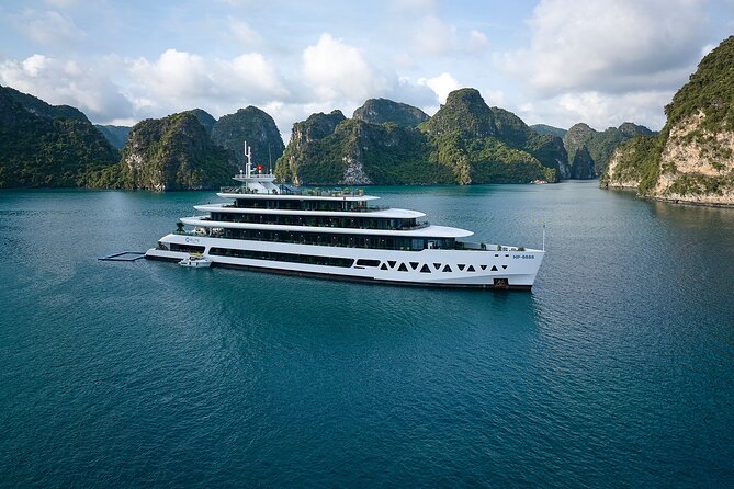 2 Days 1 Night Discovery Halong Lan Ha Bay Group for 2 adults - Getting to the boat: Tuan Chau transfer and check-in flow