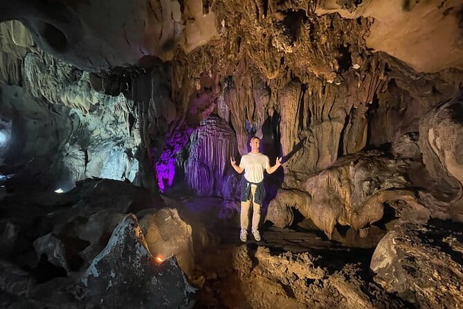 2 Days 1 Night Lan Ha, Ha Long Bay Tour With Licensed Guide - Getting started in Cat Ba: pickup and your first check-in