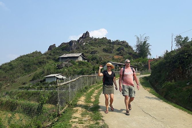 2 days AMAZING trekking Sapa from Hanoi with various options - Day 1: Muong Hoa Valley, terraced rice, Shin Chai, and Ta Van