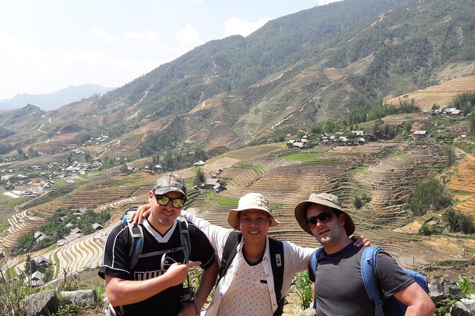 2 days authentic trekking tour in Sapa ( Homestay - Less touristy ) - Day 2: Ngũ Chỉ Sơn daybreak and the Suoi Thau village walk