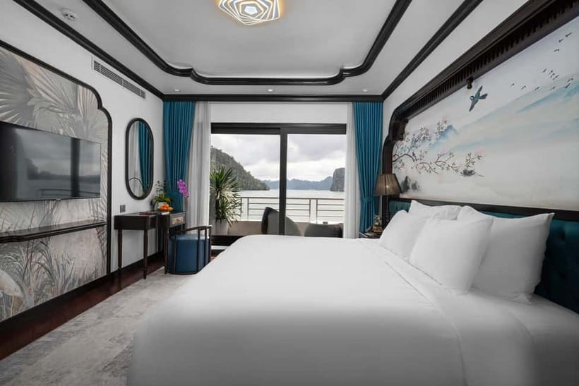 2D1N Halong Bay 6-Star Cruise: Fine Dining, Cave & Kayaking - Fine Dining at Sea: What You’re Getting for the Money