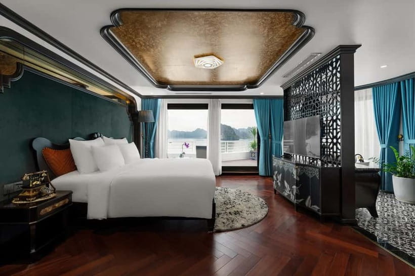 2D1N Halong Bay 6-Star Cruise: Fine Dining, Cave & Kayaking - Day 2 (Tai Chi → Luon Cave Kayaking/Bamboo Boat → Farewell Brunch)