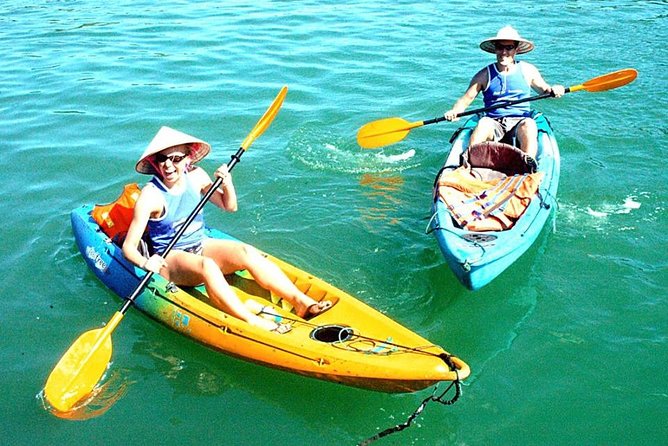 3-Day Cruise on Ha Long Bay with Kayaking, Swimming, Cooking Class,... - Sung Sot Cave (Amazing Cave): the 45-minute taste of the UNESCO scenery