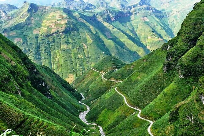 3-Day Ha Giang Loop Tour (small group with easy rider) - Day 1: Quan Ba Heaven Gate, linen craft, and the quiet of Du Gia