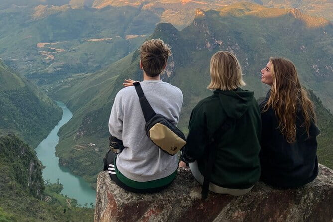 3 Days 2 Nights from Hagiang - Day 3: Meo Vac Sinkhole and the Scenic Return via Mau Due