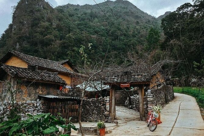 3 Days 3 Nights High Quality Small Group Ha Giang Loop Car Tour - Meo Vac and the included Nho Que boat ticket: a calm counterpoint