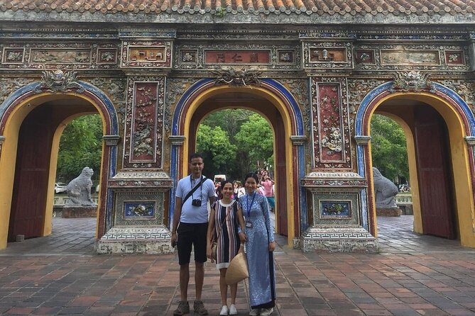 3-Hours Hue Imperial Walking Tour with Guide with Lunch/ Dinner - Key things that make this Hue Imperial tour work