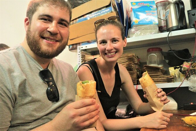 3-Hours Morning Hanoi Foodie Tour & Mini Coffee Class - Stop 2: the Old Quarter street-food loop with papaya, pho, banh cuon, and more