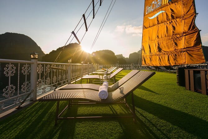 3Day Kayak & Trek to Ha Long Bay and Tamcoc (the 2nd day private) - The cruise feel: why small cabins and attentive crew matter