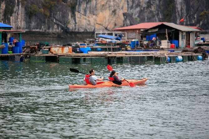3Day Kayak & Trek to Ha Long Bay and Tamcoc (the 2nd day private) - Day 3 Tam Coc sampan through three tunnels, then Hoa Lu and Mua Cave