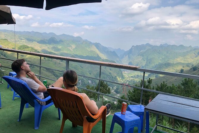 4-Day Ha Giang Loop Tour (small group with easy rider) - Day 2: Nho Que River and Ma Pi Leng pass, then Dong Van at night