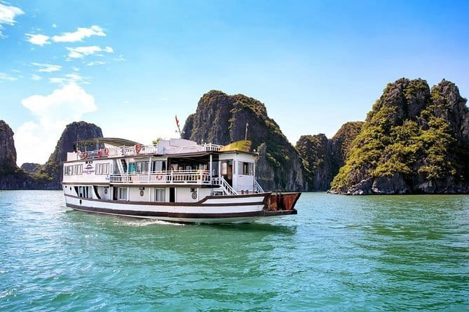 4-Days - Ha Giang loop- Cao Bang and Ban Gioc waterfall - Meals, homestays, and the value of “local rhythm”