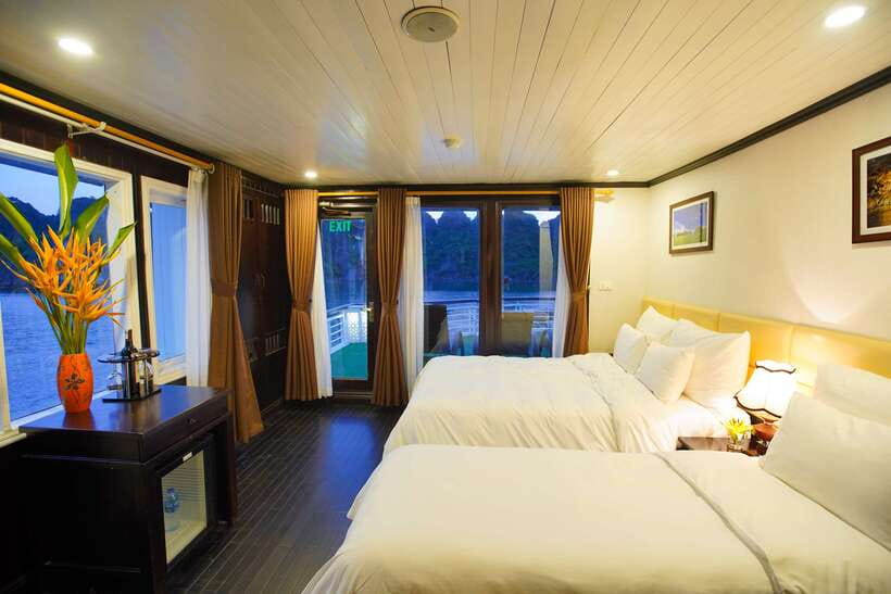 4-star Halong Paloma Cruise 2D1N Trip - Bai Tu Long Bay and Thien Canh Son Cave: the two stops that sell the trip