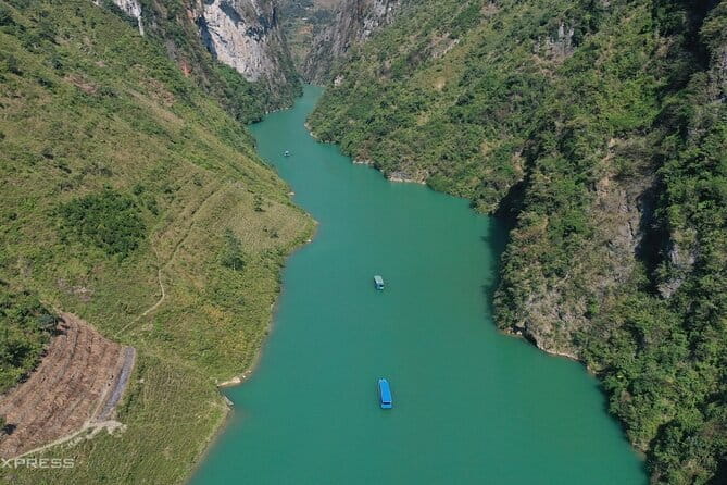 5 Days 4 Nights Ha Giang Cao Bang Ban Gioc - Free Drom 1N before - Time on the road and what to pack for mountain days