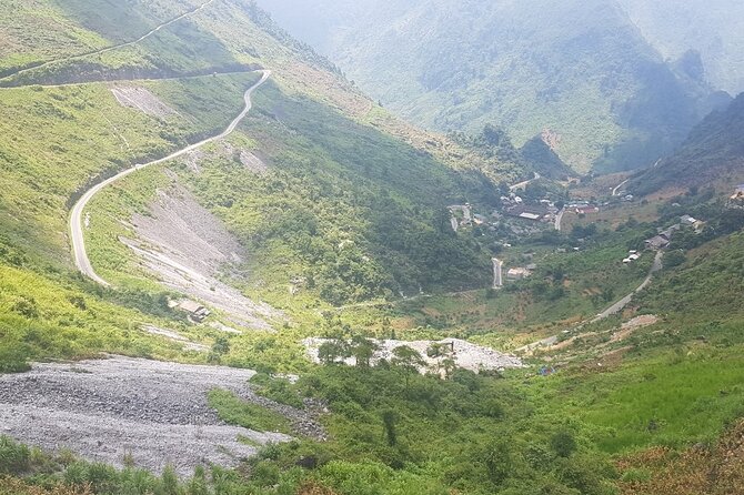 5 Days 4 Nights Ha Giang Easy Driving Motorbike Tours - Day 4: Quan Ba Peaks, Vietnam-China Border Fence, and Craft Villages