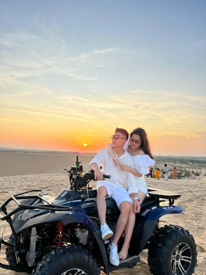 5-hour Sunrise or Sunset Jeep Tour from Mui Ne Beach Town - Fairy Stream: The Calmer Stop That Feels Totally Different