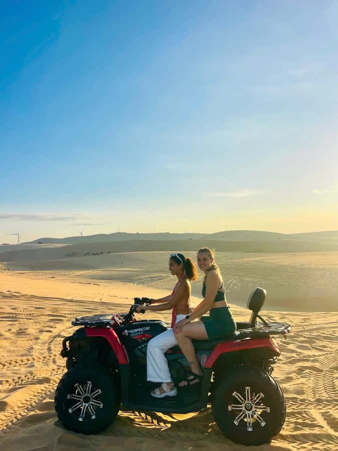 5-hour Sunrise or Sunset Jeep Tour from Mui Ne Beach Town - Ocean Viewpoint and Jeep Photo Session: A Fast Finish With Big Payoff