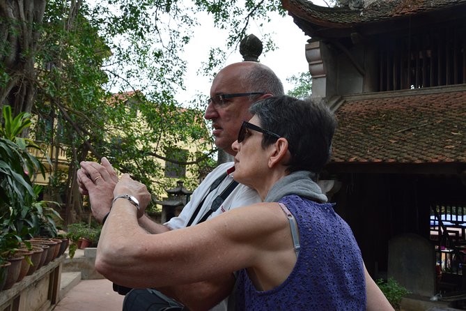 6-Day Off The Beaten Track Tour of North Vietnam from Hanoi - Sunday markets, Pu Lo Fortress, and the drive over Ma Pi Leng Pass
