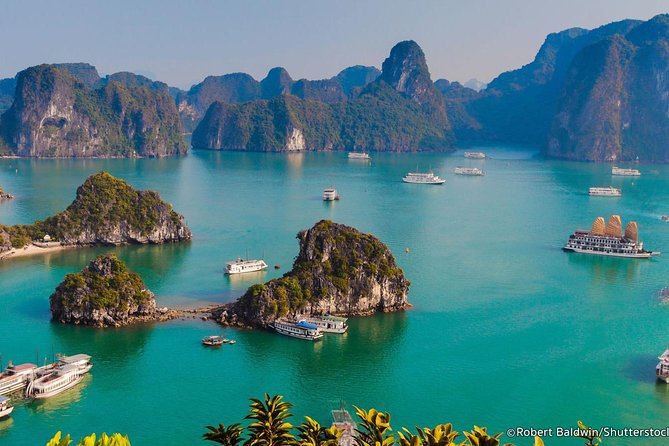 7 Days Package in Vietnam - Day 2: Mekong Delta by day, with a slower world in the middle