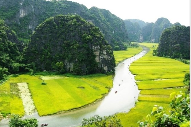 8-Day Discover Northern Vietnam Highlight: Hanoi - Ninh Binh - Sapa - Halong Bay - Halong Bay: Drive In, Sunrise Option, and Junk-Boat Cruise