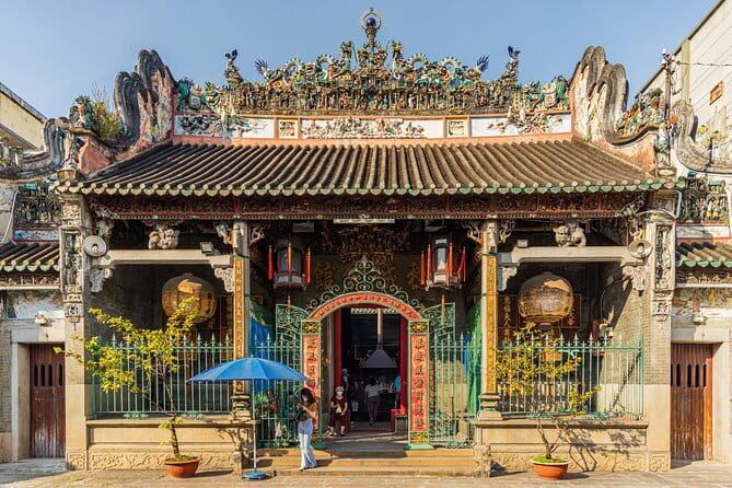 8 days 360° Vietnam Adventure from Hanoi - Hanoi, minus the stress: from Temple of Literature to Hoan Kiem Lake