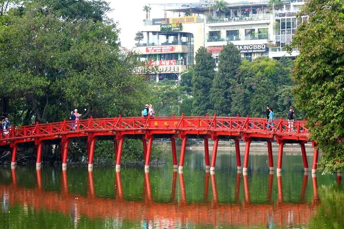 9-Day Tour of Vietnam with Airport Pick Up - Fly South to Saigon: Colonial-Era Sights and Easy Transfers