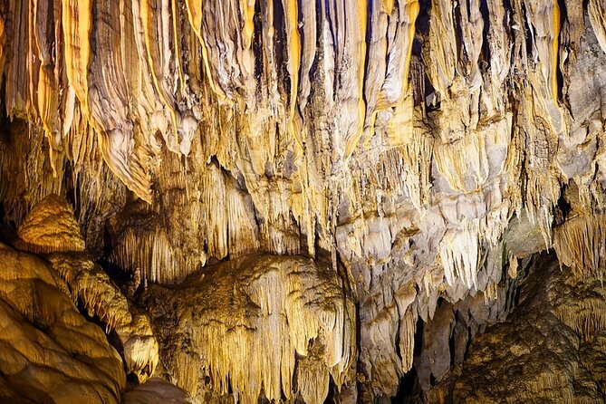 Adventure Tour to Ban Gioc Waterfall - Ba Be Lake 3 days 2 nights - Day 2: Border belt energy, Ban Gioc rafting, and the long snake pass down to Ba Be