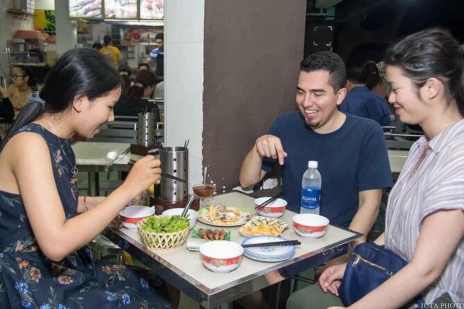 All Inclusive Motorbike Food Tour in Hue with Local Gifts - Hotel pickup, helmet, rain gear: the practical setup