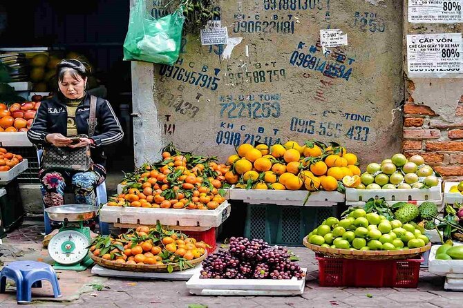 Amazing Hanoi Private Full Day City Tour (Mon & Fri) - Old Quarter late afternoon: 36 Streets by cyclo, then easy strolling