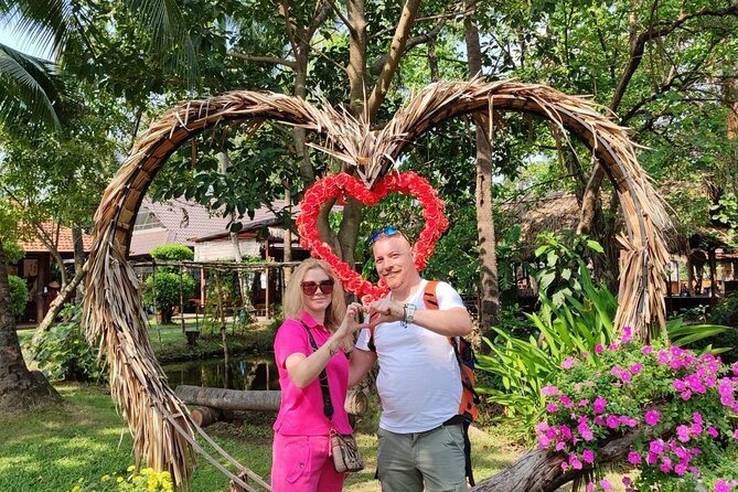 Amazing Shore Excursion: Ho Chi Minh City Tour from PHU MY Port - Independence Palace: a 1975 time capsule with tank history nearby