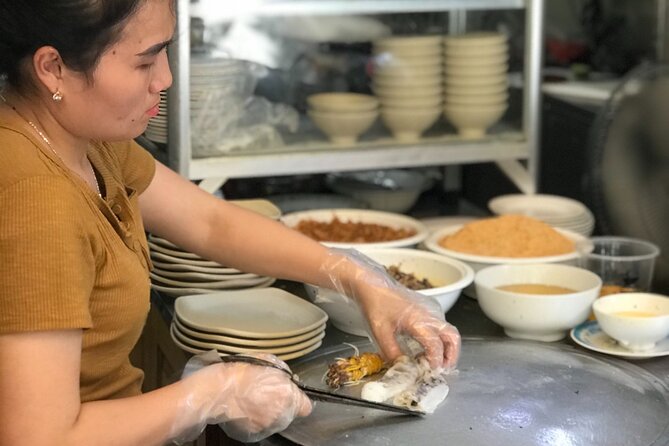 Authentic taste of Hanoi, food tour with a local foodie - Guide Hoan: the difference between eating and understanding