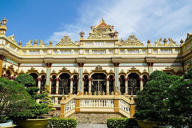 Authetic Mekong Delta Private Tour From Ho Chi Minh City - Lunch at a traditional Mekong Delta restaurant: plan for flavors, not just fuel