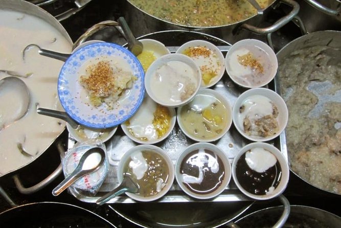 Award-winning Saigon Food Tour with GirlPower Drivers | KissTour - Stop 4: District 4 and Vĩnh Khánh Street seafood nights